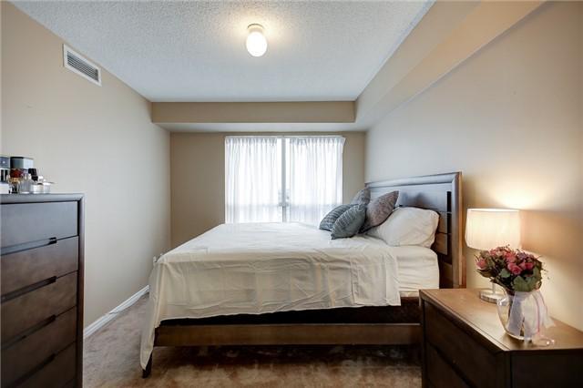 1001 - 1200 The Esplanade Rd N, Condo with 2 bedrooms, 2 bathrooms and 1 parking in Pickering ON | Image 15