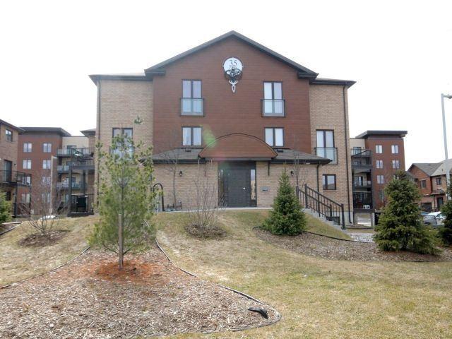 4 - 35 Madelaine Dr, Townhouse with 3 bedrooms, 2 bathrooms and 2 parking in Barrie ON | Image 13