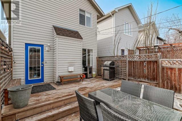 716 53 Avenue Sw, House detached with 3 bedrooms, 3 bathrooms and 2 parking in Calgary AB | Image 37