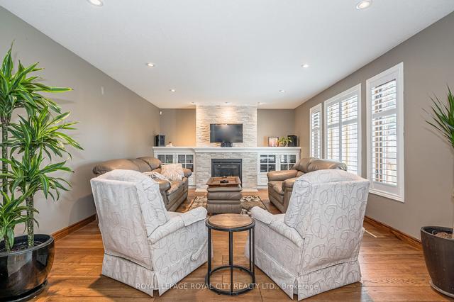 3 Tanager Dr, House detached with 4 bedrooms, 3 bathrooms and 4 parking in Guelph ON | Image 39