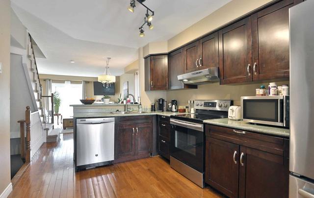 69 - 3480 Upper Middle Rd, Townhouse with 3 bedrooms, 2 bathrooms and 2 parking in Burlington ON | Image 5