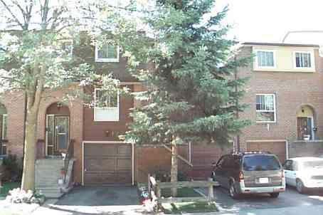 122 - 4662 Kingston Rd, Townhouse with 3 bedrooms, 2 bathrooms and 1 parking in Toronto ON | Image 1