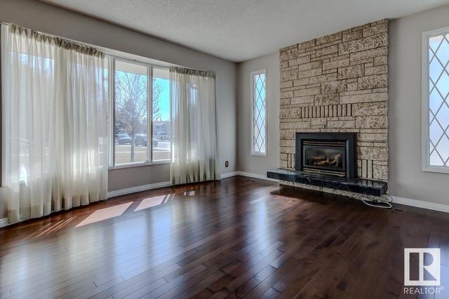 4624 103 Av Nw, House detached with 3 bedrooms, 2 bathrooms and null parking in Edmonton AB | Image 5