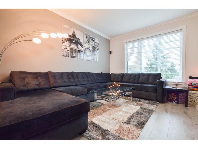 22 - 19299 64 Avenue, House attached with 3 bedrooms, 3 bathrooms and 2 parking in Surrey BC | Image 10