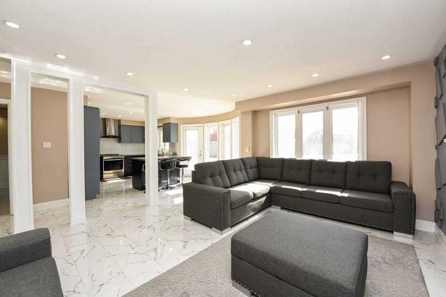 8 Moss Creek Crt, House detached with 5 bedrooms, 6 bathrooms and 7 parking in Brampton ON | Image 38
