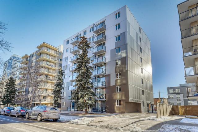 801 - 1111 15 Avenue Sw, Condo with 2 bedrooms, 1 bathrooms and 1 parking in Calgary AB | Image 1
