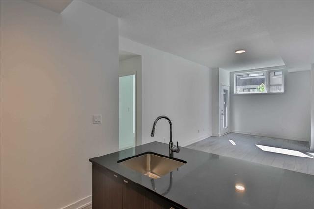 309 - 1139 Cooke Blvd, Townhouse with 1 bedrooms, 1 bathrooms and 1 parking in Burlington ON | Image 6