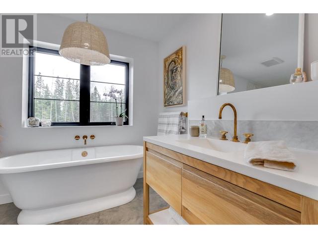 14340 Homestead Road, House detached with 4 bedrooms, 2 bathrooms and null parking in Fraser Fort George A BC | Image 30