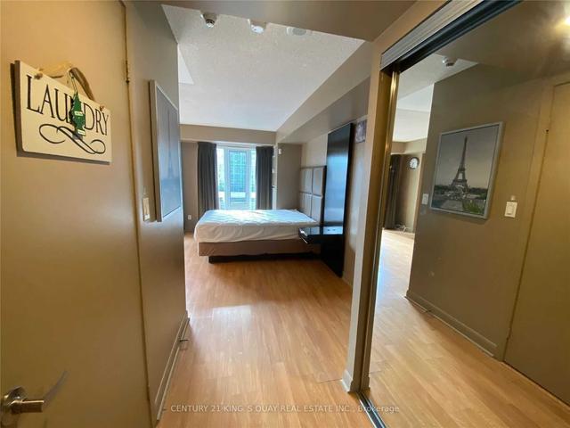 1002 - 200 Victoria St, Condo with 0 bedrooms, 1 bathrooms and 0 parking in Toronto ON | Image 12