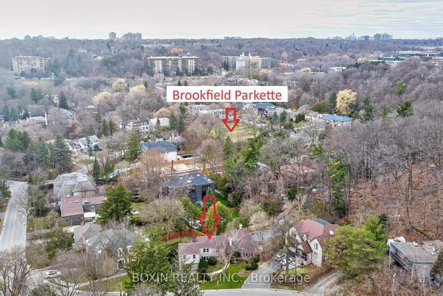 54 Plymbridge Rd, House detached with 4 bedrooms, 4 bathrooms and 4 parking in Toronto ON | Image 15