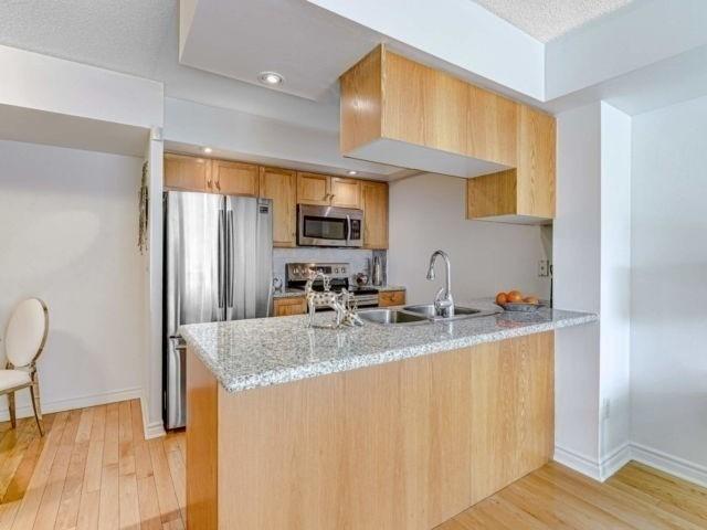 232 - 250 Wellington St W, Condo with 2 bedrooms, 1 bathrooms and 1 parking in Toronto ON | Image 20