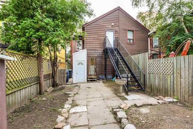 59 Homewood Ave, House semidetached with 7 bedrooms, 3 bathrooms and 5 parking in Toronto ON | Image 17