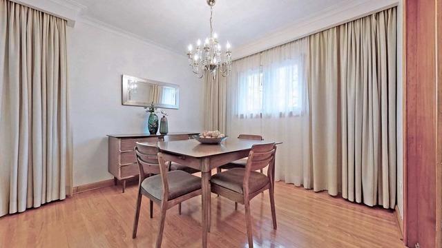 20 Hinton Rd, House detached with 3 bedrooms, 2 bathrooms and 3 parking in Toronto ON | Image 2