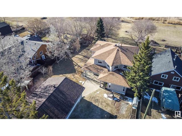 37 Lakeshore Dr, House detached with 2 bedrooms, 2 bathrooms and null parking in Sandy Beach AB | Image 62