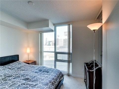 1004 - 33 Bay St, Condo with 2 bedrooms, 2 bathrooms and 1 parking in Toronto ON | Image 9