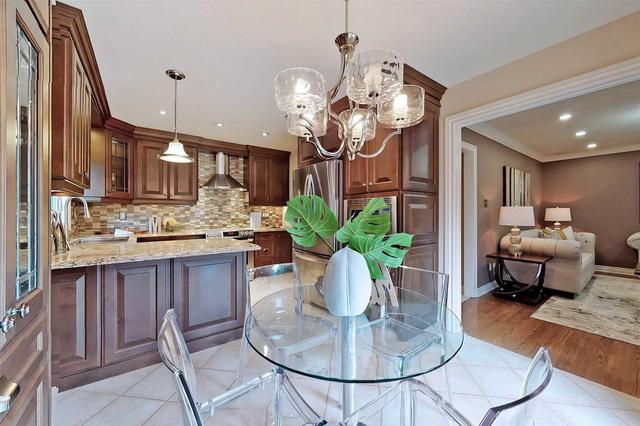5362 Westhampton Rd, House detached with 5 bedrooms, 5 bathrooms and 6 parking in Mississauga ON | Image 7