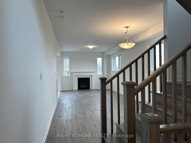 1890 Thames Circ, House attached with 4 bedrooms, 3 bathrooms and 2 parking in Milton ON | Image 30