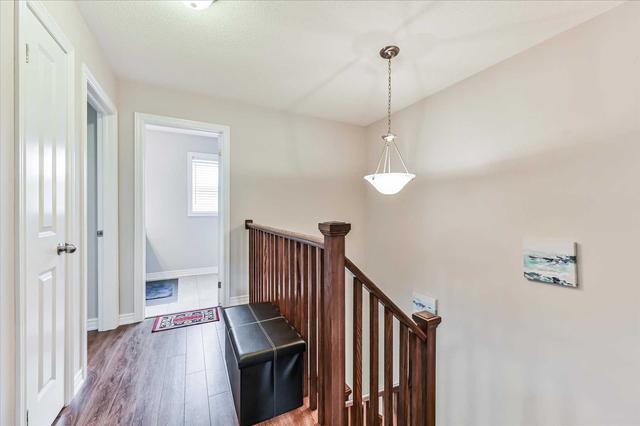 944 Broadway Blvd, House detached with 3 bedrooms, 3 bathrooms and 4 parking in Peterborough ON | Image 4