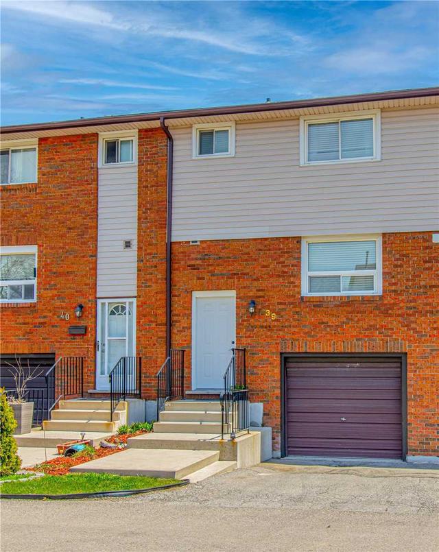 39 - 170 Lavina Cres, Townhouse with 3 bedrooms, 2 bathrooms and 2 parking in Hamilton ON | Image 12