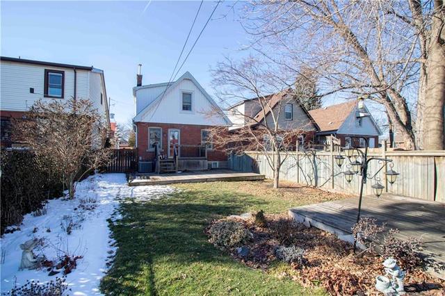 129 Graham Avenue S, House detached with 2 bedrooms, 1 bathrooms and 2 parking in Hamilton ON | Image 30