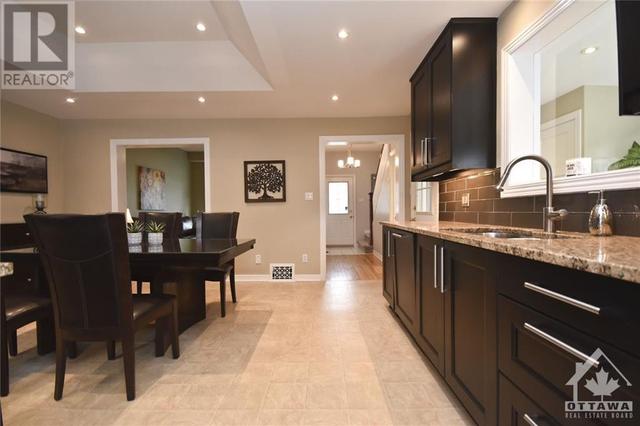 466 Hilson Avenue, House detached with 4 bedrooms, 2 bathrooms and 7 parking in Ottawa ON | Image 11