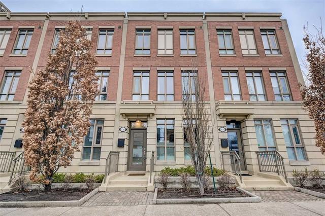 th 7 - 936 Mount Pleasant Rd, Townhouse with 3 bedrooms, 3 bathrooms and 2 parking in Toronto ON | Image 1