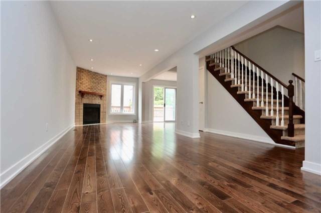 104 Thorp Cres, House detached with 4 bedrooms, 4 bathrooms and 4 parking in Ajax ON | Image 3