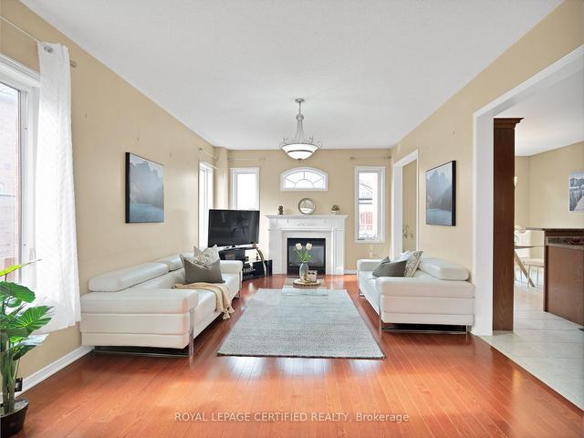 16 Frankford St, House detached with 4 bedrooms, 5 bathrooms and 6 parking in Brampton ON | Image 3