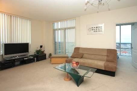 ph3806 - 60 Brian Harrison Way, Condo with 3 bedrooms, 2 bathrooms and 1 parking in Toronto ON | Image 2