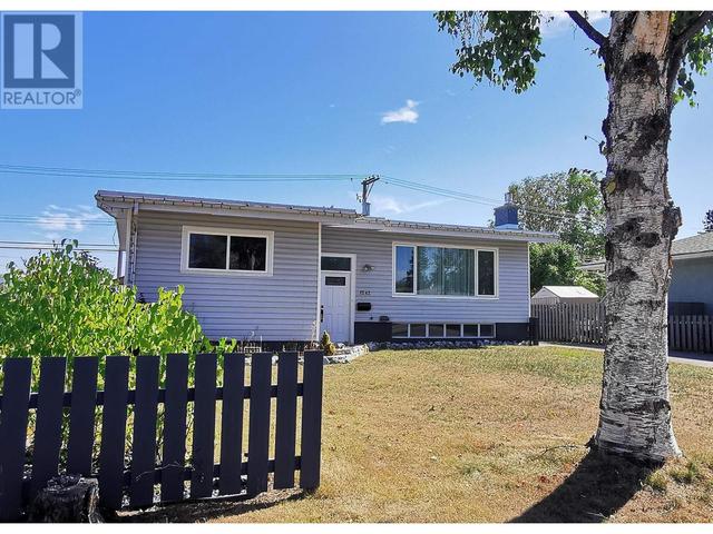 1242 Carney Street, House detached with 4 bedrooms, 2 bathrooms and null parking in Prince George BC | Image 1