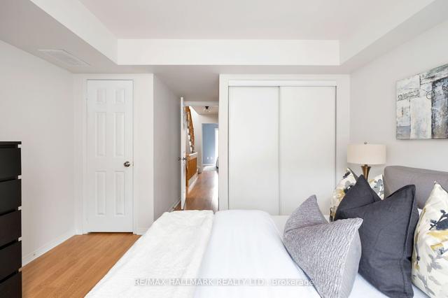 24 - 20 Turntable Cres, Townhouse with 3 bedrooms, 2 bathrooms and 1 parking in Toronto ON | Image 9