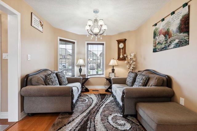 88 Meandering Tr, House detached with 3 bedrooms, 4 bathrooms and 3 parking in Toronto ON | Card Image