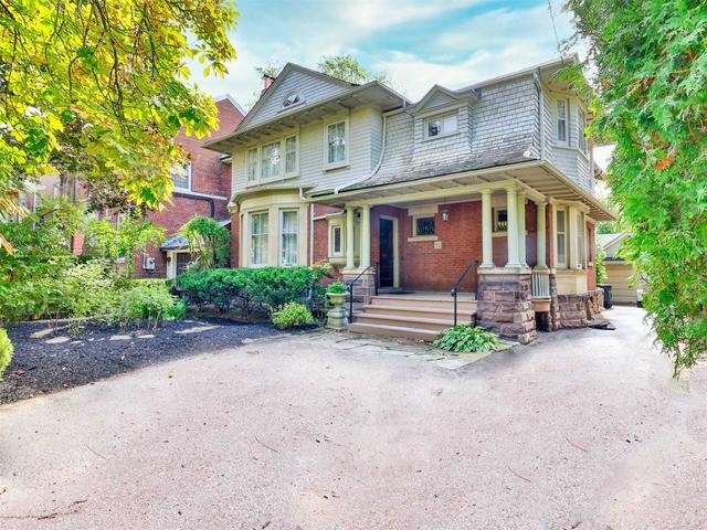 11 Lamport Ave, House detached with 5 bedrooms, 4 bathrooms and 6 parking in Toronto ON | Image 1