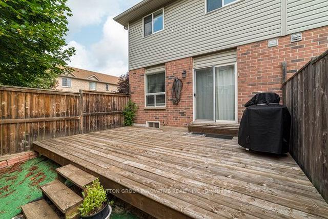 11 - 39 Pinewoods Dr, Townhouse with 3 bedrooms, 2 bathrooms and 2 parking in Hamilton ON | Image 30