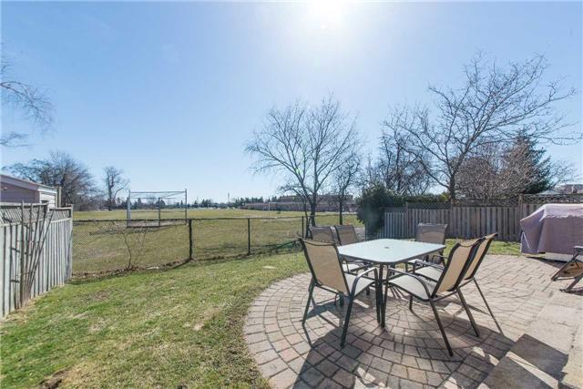 86 Willowbrook Dr, House detached with 4 bedrooms, 3 bathrooms and 2 parking in Whitby ON | Image 19