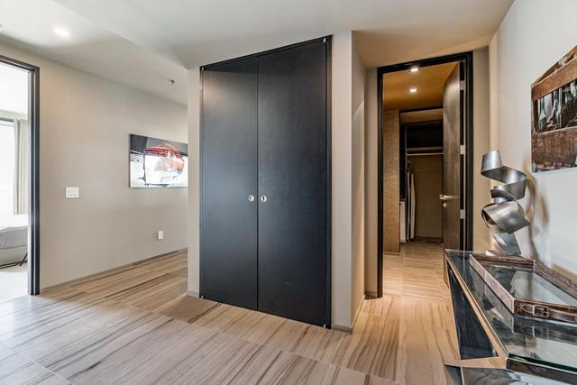 1807 - 108 9 Avenue Sw, Condo with 2 bedrooms, 2 bathrooms and 2 parking in Calgary AB | Image 5