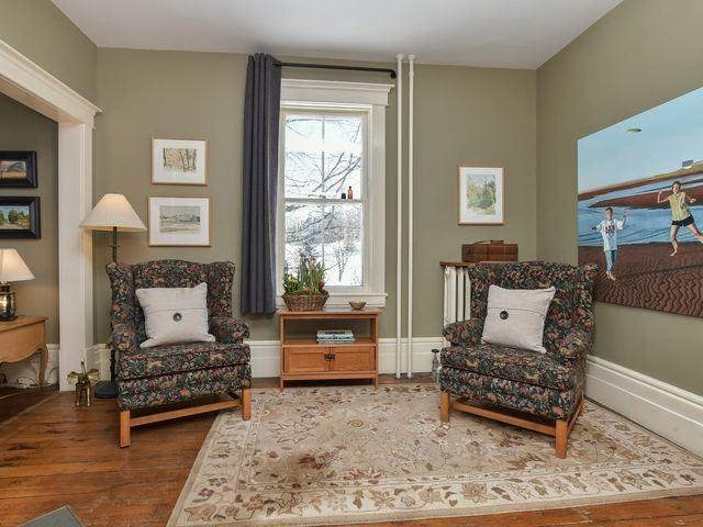 21290 Willoughby Rd, House detached with 5 bedrooms, 3 bathrooms and 20 parking in Caledon ON | Image 2