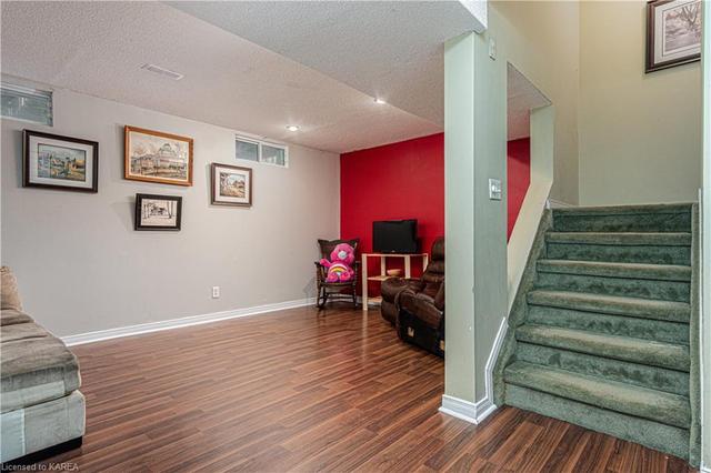 578 Barnsley Crescent, House semidetached with 3 bedrooms, 1 bathrooms and 3 parking in Kingston ON | Image 32