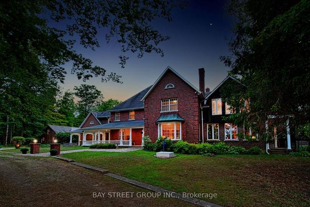902 Shaver Rd, House detached with 6 bedrooms, 7 bathrooms and 12 parking in Hamilton ON | Image 35