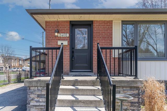 2402 Belyea St, House semidetached with 3 bedrooms, 3 bathrooms and 6 parking in Oakville ON | Image 12