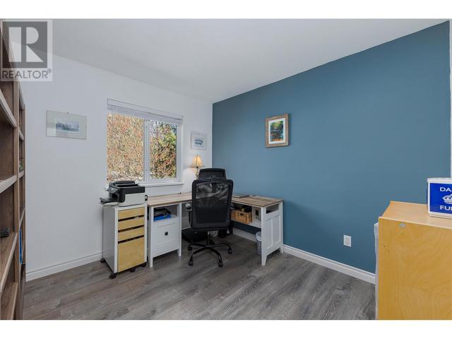 102 - 39920 Government Road, House attached with 3 bedrooms, 2 bathrooms and 3 parking in Squamish BC | Image 13