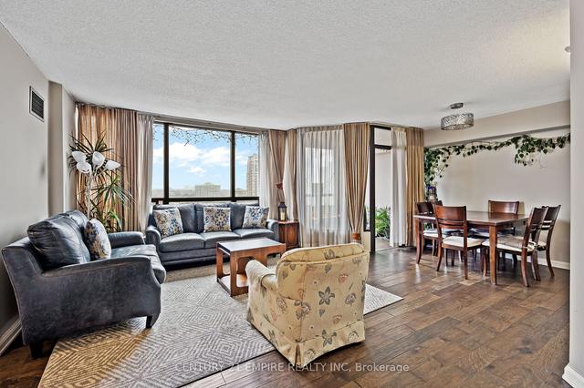 1202 - 200 Robert Speck Pkwy, Condo with 3 bedrooms, 2 bathrooms and 2 parking in Mississauga ON | Image 3