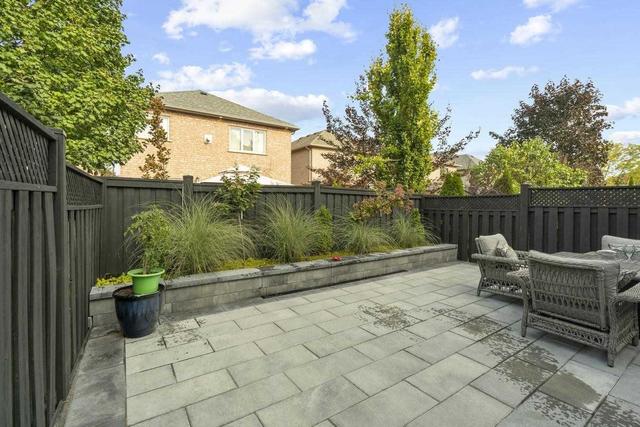 89 Castillian Dr, House semidetached with 3 bedrooms, 4 bathrooms and 3 parking in Vaughan ON | Image 26