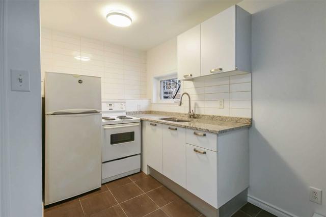 apt 4 - 213 Queen St E, Condo with 0 bedrooms, 1 bathrooms and 0 parking in Toronto ON | Image 3