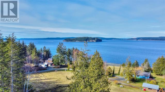 850 Lanqvist Rd, House detached with 3 bedrooms, 2 bathrooms and 6 parking in Mount Waddington C BC | Image 42