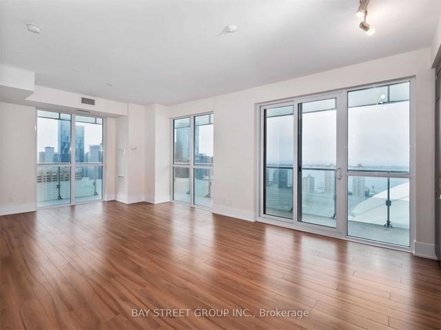 3311 - 300 Front St W, Condo with 2 bedrooms, 2 bathrooms and 1 parking in Toronto ON | Image 5