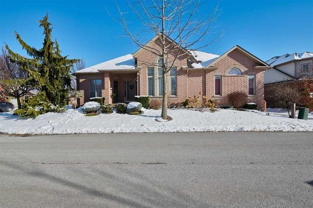 7 Briar Gate Way, Condo with 2 bedrooms, 3 bathrooms and 4 parking in New Tecumseth ON | Image 1