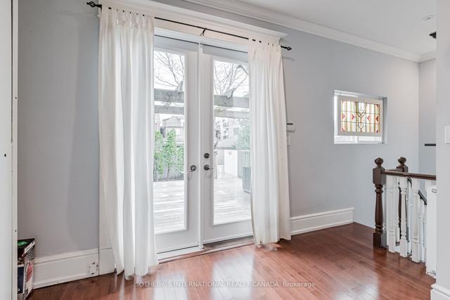 525 Markham St, House semidetached with 3 bedrooms, 4 bathrooms and 2 parking in Toronto ON | Image 8