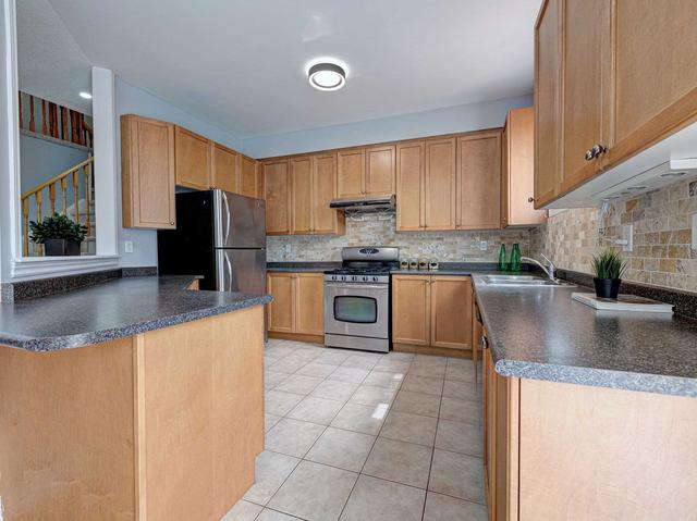 47 Ashdale Rd, House semidetached with 3 bedrooms, 4 bathrooms and 4 parking in Brampton ON | Image 6