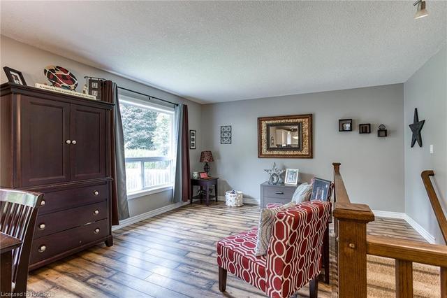 150 Kincardine Street N, House detached with 3 bedrooms, 2 bathrooms and 6 parking in West Grey ON | Image 24